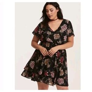 Torrid Floral Smocked Georgette Dress 3X Flutter Sleeve Vneck Romantic Feminine